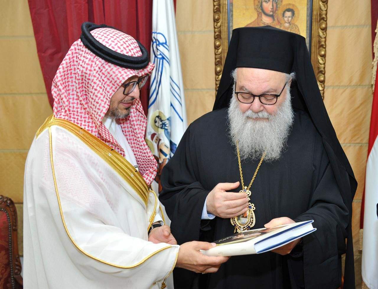 السفير السعودي يزور البطريرك يوحنا العاشر اليازجي في مقر البطريركية