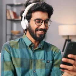 وداعا للفوضى الرقمية.. أفضل التطبيقات لحذف الفيديوهات المكررة بضغطة زر