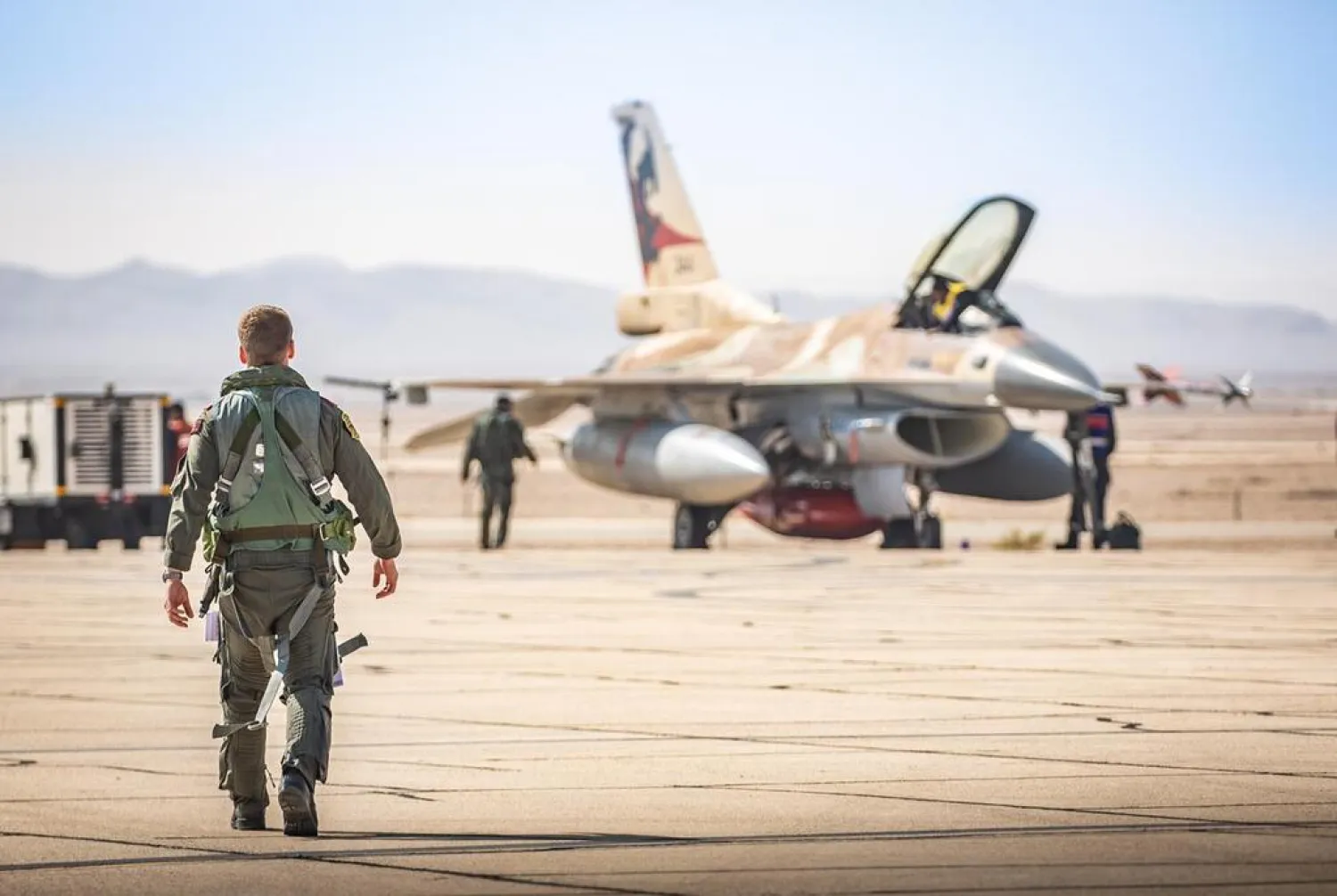 إسرائيل تقصف شرق لبنان لاستطلاع مخابئ «الصواريخ الدقيقة»