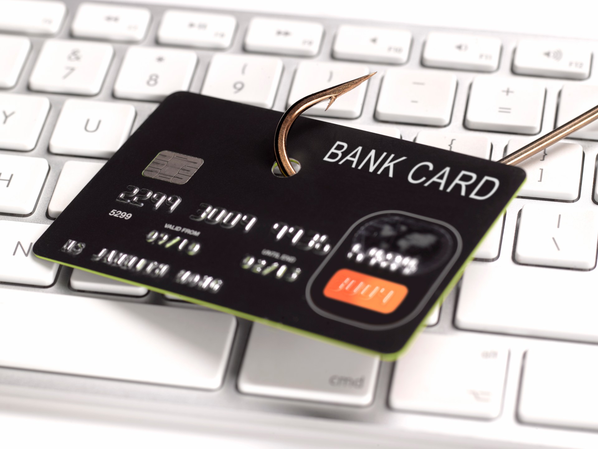 مايكروسوفت تحذر: القراصنة تسرق رواتب موظفيكم عبر هذه الثغرة