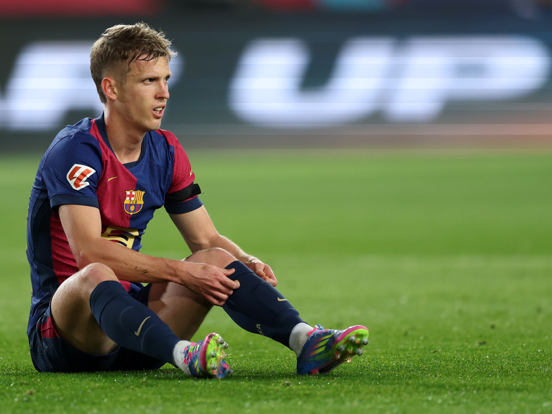 داني أولمو.. لاعب زجاجي جديد في برشلونة