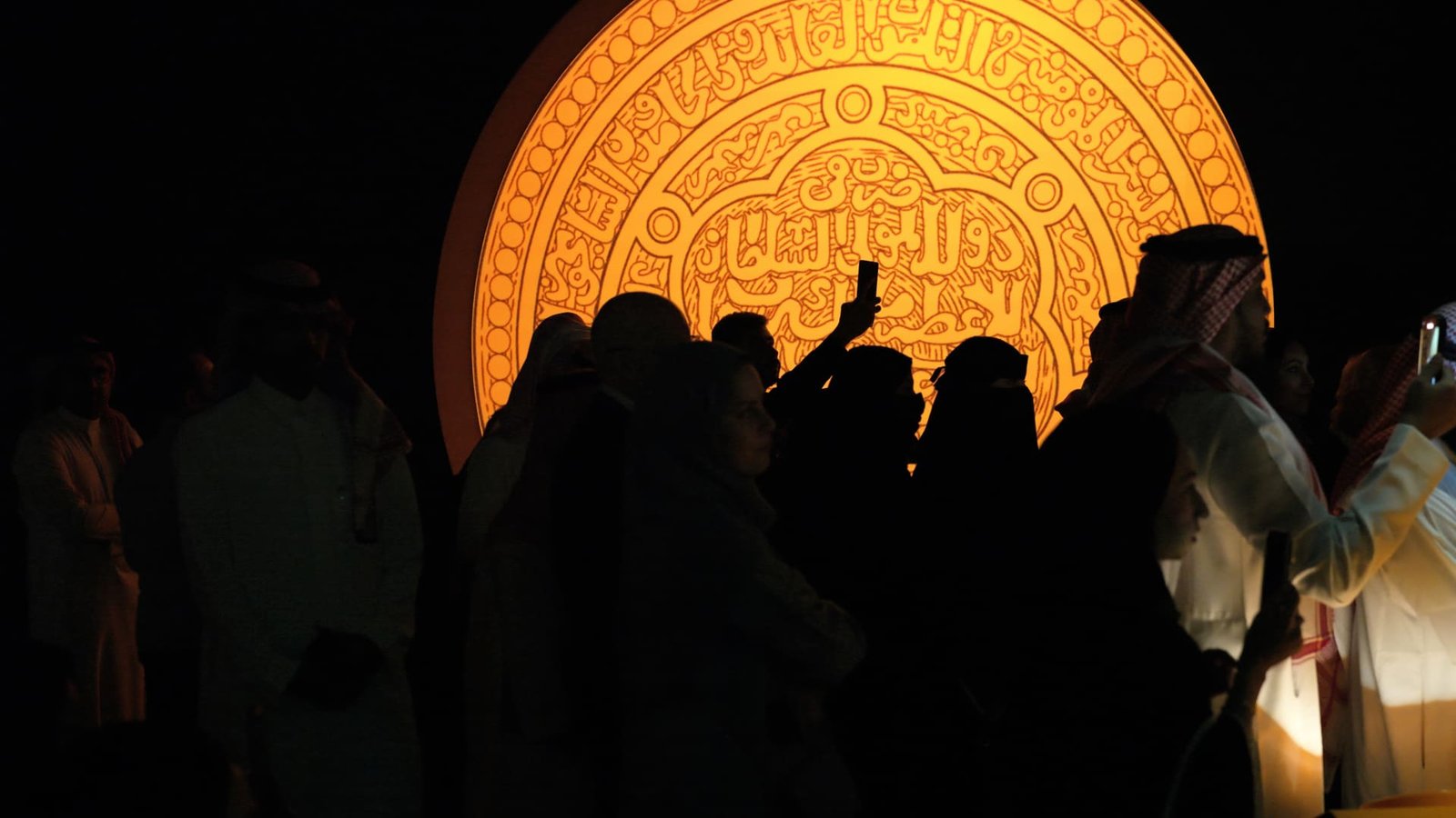 السعودية تعرض لأول مرة عملات إسلامية نادرة.. بينها أول دينار ذهبي يحمل الشهادة 2 311561