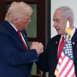 "الجميع يُحبّني الآن".. ترامب يكشف ما قاله له نتنياهو بعد اتفاق غزة