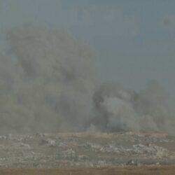 رغم التوصل لاتفاق وقف إطلاق النار.. استمرار الغارات الجوية الإسرائيلية على غزة