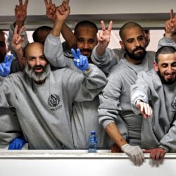 من أبرز الموجودين والغائبين؟.. إسرائيل تنشر قائمة كاملة بـ250 سجينا فلسطينيا مقرر إطلاق سراحهم