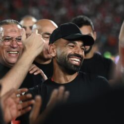 حضور صلاح وزوجته لاحتفالات تأهل منتخب مصر إلى كأس العالم يثير تفاعلاً