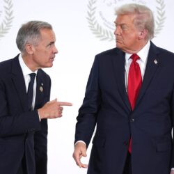 شاهد زلة لسان ترامب عندما خاطب رئيس وزراء كندا خلال قمة غزة في مصر