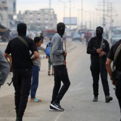 فيديو منسوب إلى لحظة "اعتقال حماس ياسر أبو شباب".. ما حقيقته؟