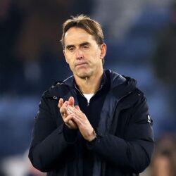 موقف "محرج" لمدرب قطر خلال مواجهة الإمارات.. هذا ما حدث معه