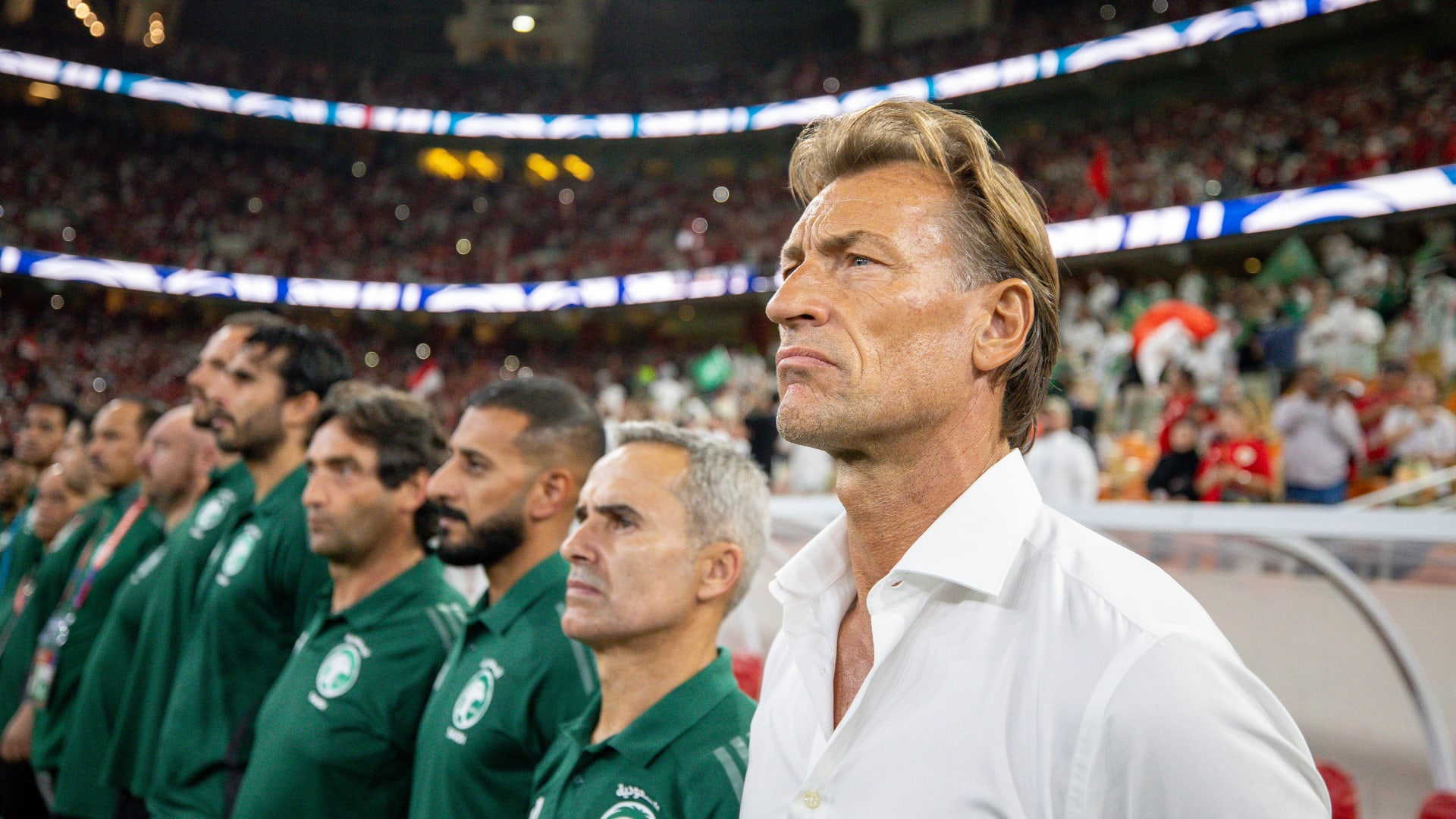 تصرف أثار تفاعلاً.. هذا ما فعله لاعبو السعودية مع رينارد بعد التأهل إلى كأس العالم