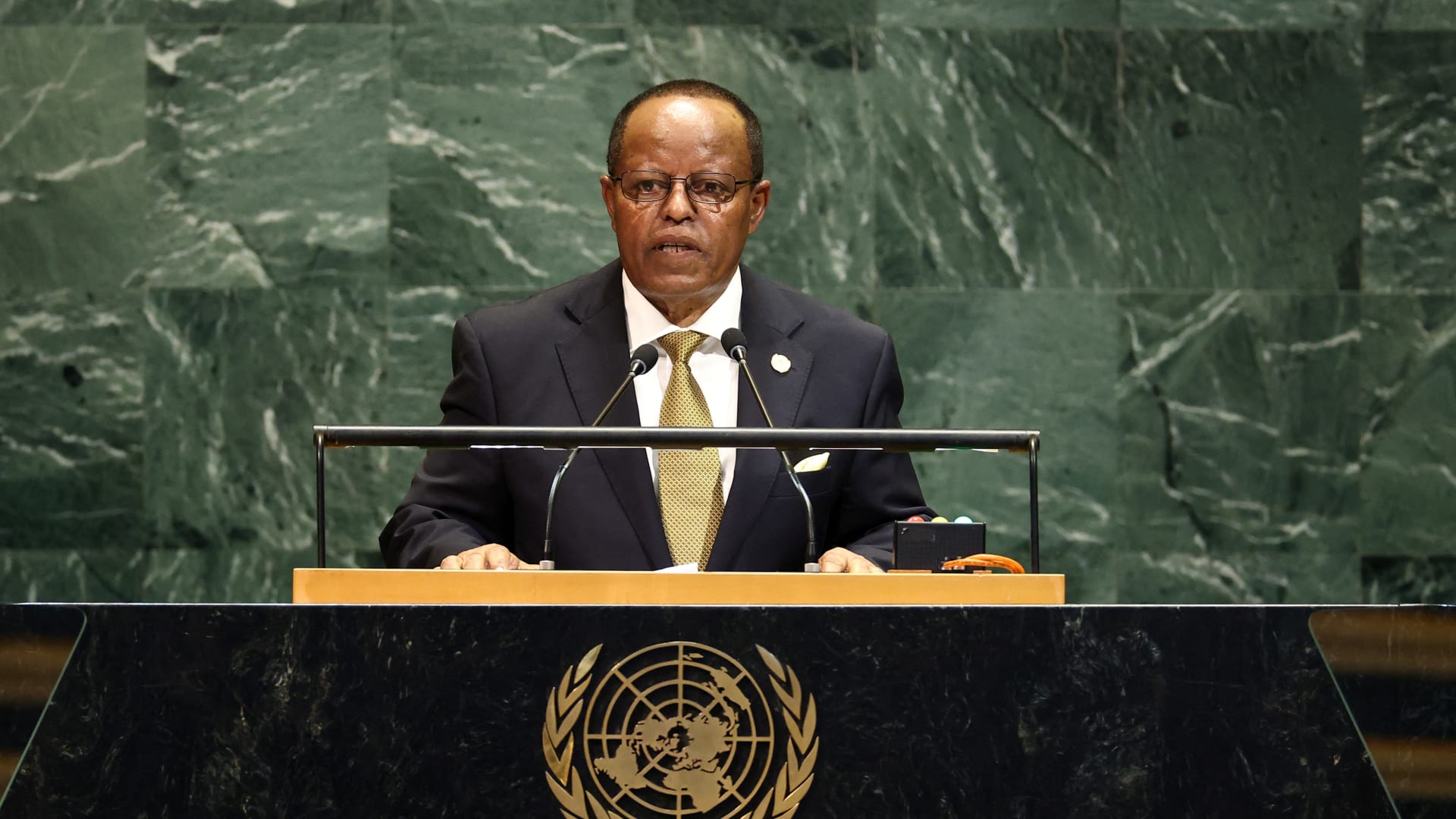 ماذا قال رئيس إثيوبيا عن العلاقات مع مصر خلال تسلم أوراق اعتماد سفيرها؟