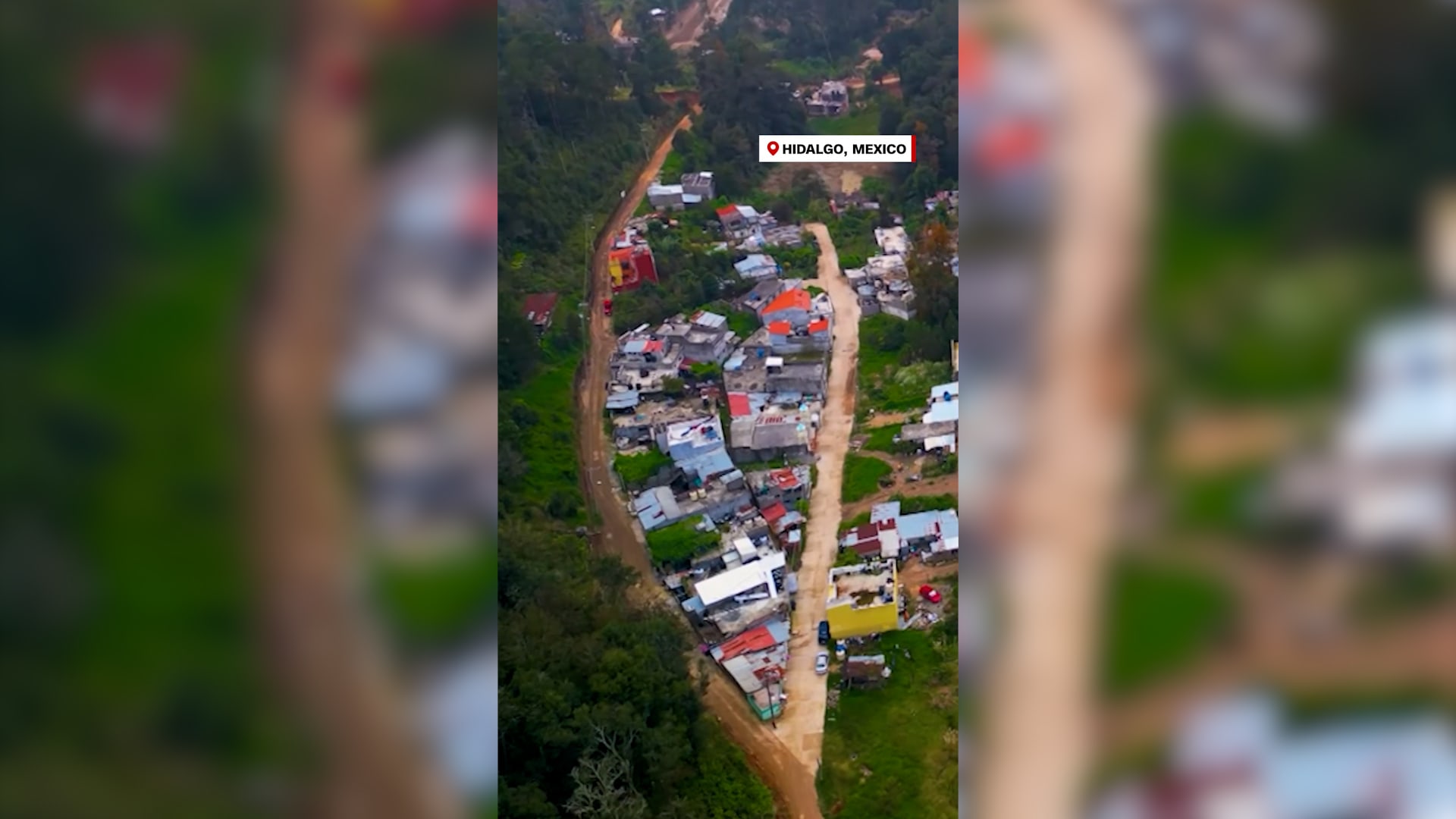 بعد فيضانات مدمرة.. انهيارات أرضية تهدد حياة السكان في المكسيك