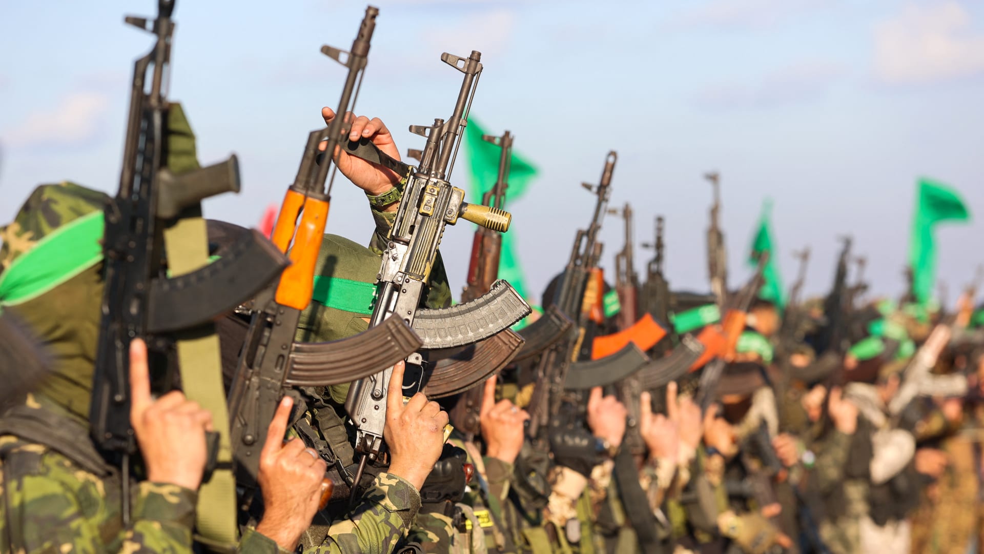 "سنتكوم" تدعو حماس لوقف العنف في غضون تقارير عن إعدامات في غزة