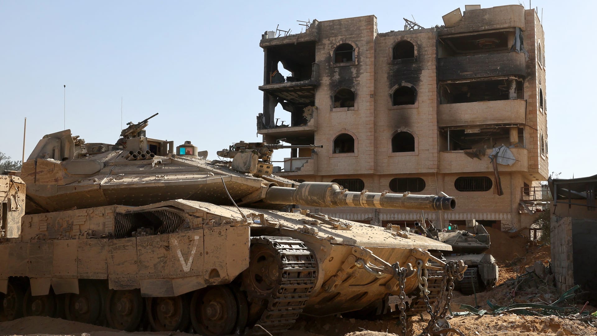 محافظ بنك إسرائيل يوضح لـCNN تأثير"استمرار" اتفاق غزة على بلاده والمنطقة