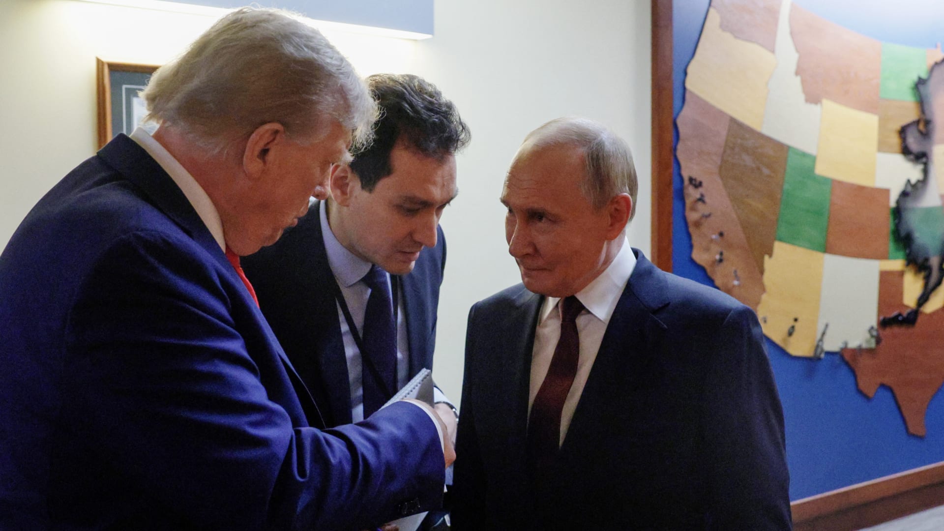 المجر والكرملين يكشفان الاستعدادات لعقد قمة ترامب وبوتين في بودابست