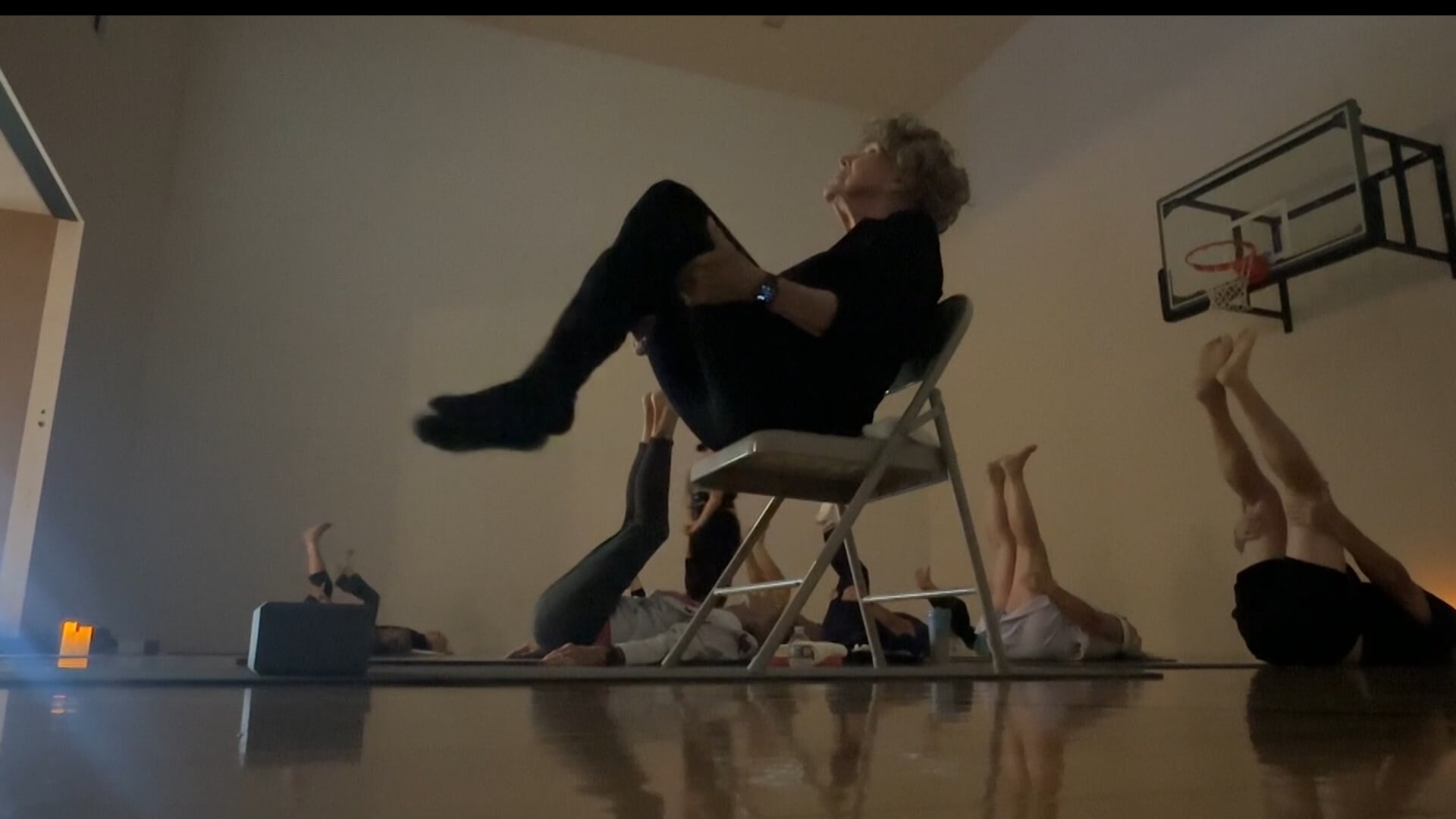 كيف ساعدت اليوغا هذه المرأة التي تبلغ من العمر 93 عامًا على البقاء بصحة جيدة؟