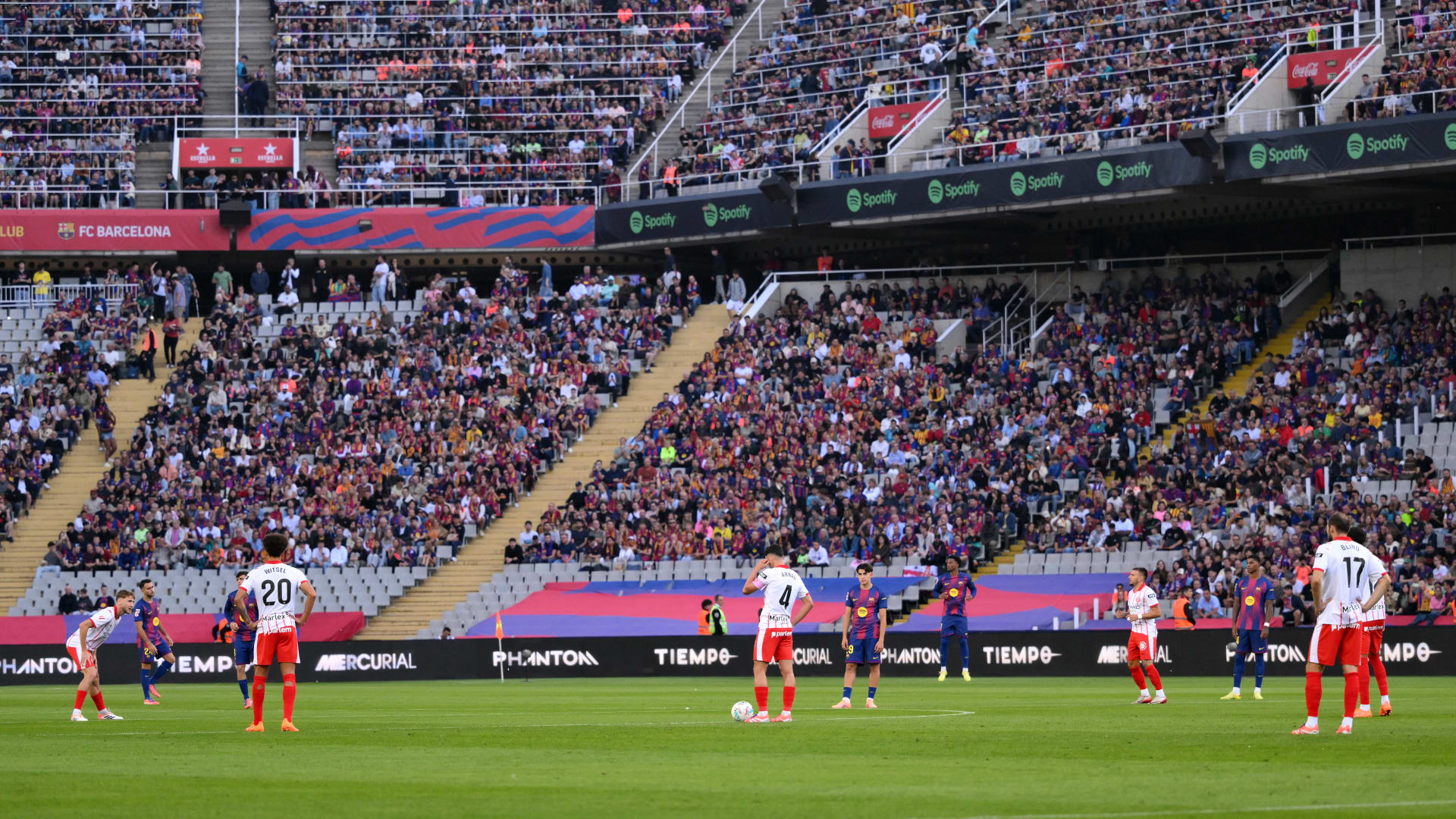 هكذا احتج لاعبو الدوري الإسباني على إقامة مباراة برشلونة وفياريال في أمريكا