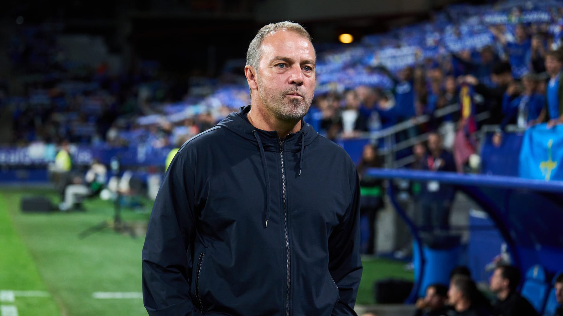 كشف عن مدى حبه لبرشلونة.. تصريح من فليك يشعل تفاعلاً