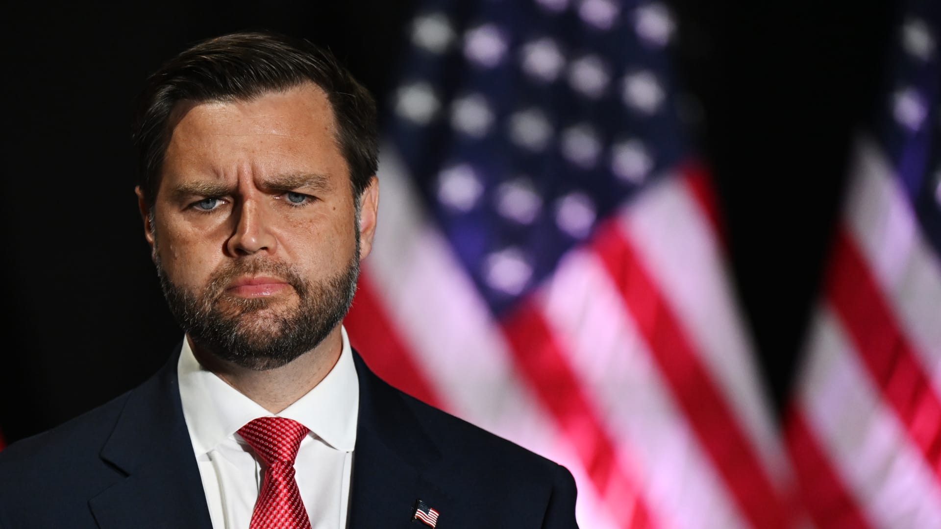 مسؤول إسرائيلي لـCNN: جي دي فانس سيلتقي كاتس وديرمر الخميس