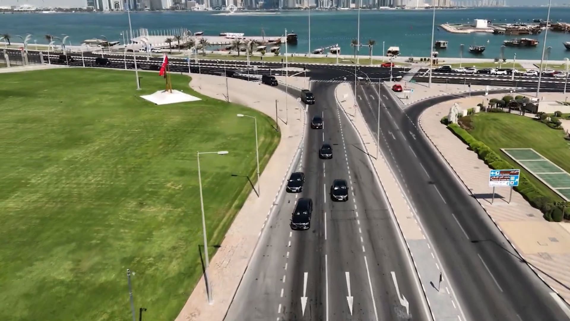 قطر.. فيديو موكب وأسلوب استقبال أردوغان وتحية الشيخ تميم يثير تفاعلا