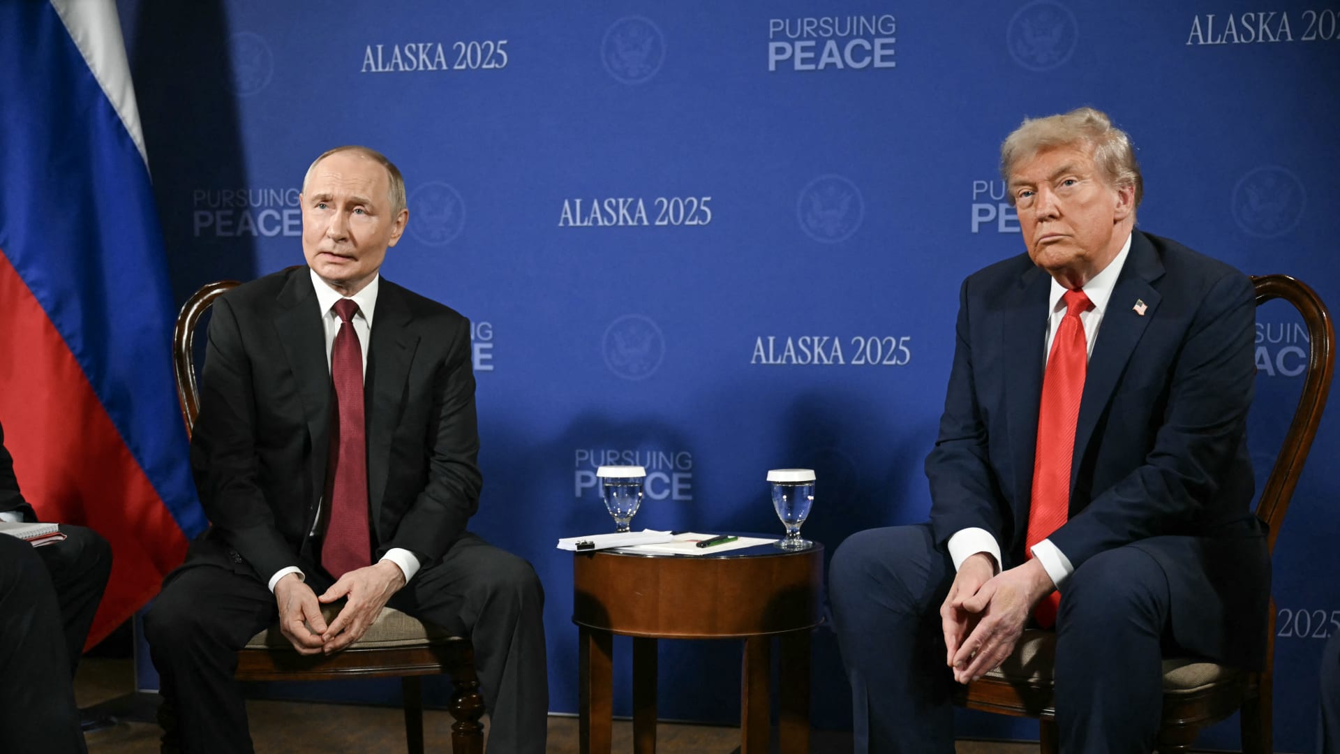 بوتين يكشف عن تحذير وجهه لترامب منذ فترة قبل فرض العقوبات على روسيا