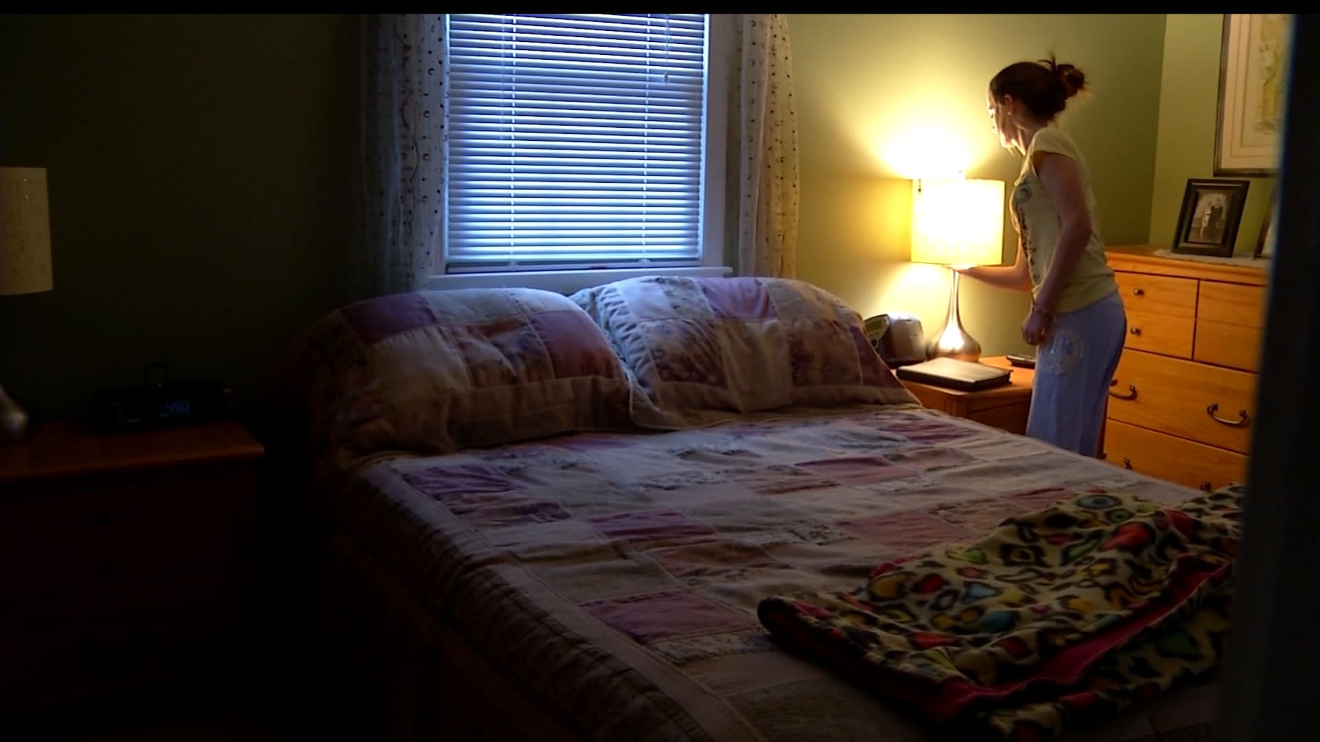 وضعية نومك قد تؤثر على صحتك.. إليك ما تحتاج إلى معرفته