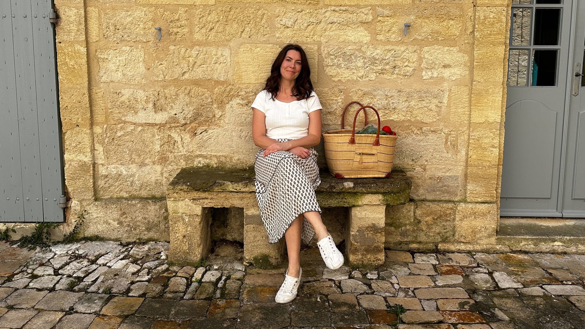 أمريكية تنتقل إلى بلدة فرنسية فقط لأن "ChatGPT" اقترح عليها ذلك.. هل تشعر بالندم؟