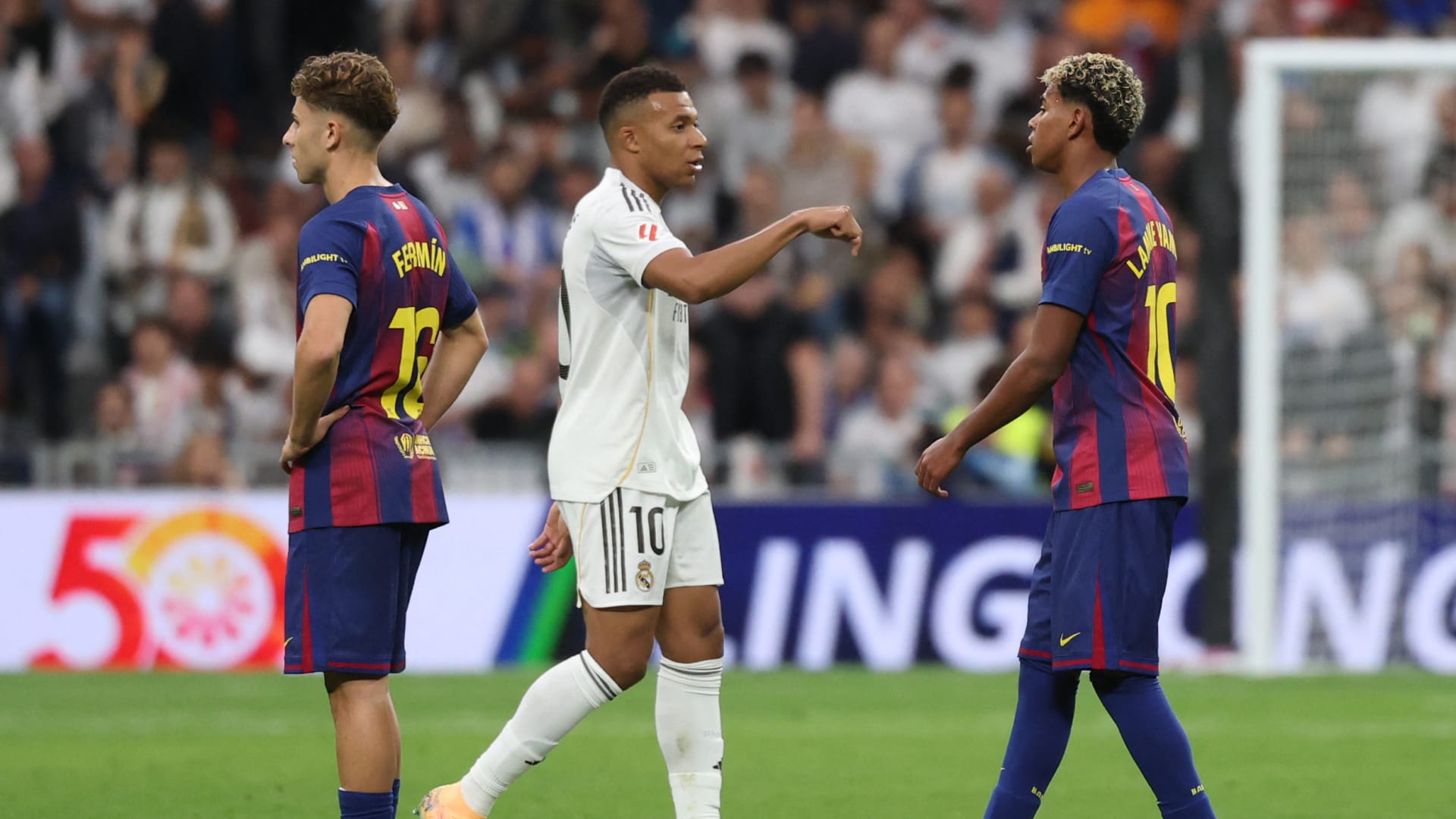 ريال مدريد يحسم "كلاسيكو الأرض" على حساب برشلونة.. كيف أصبح ترتيب الفريقين؟