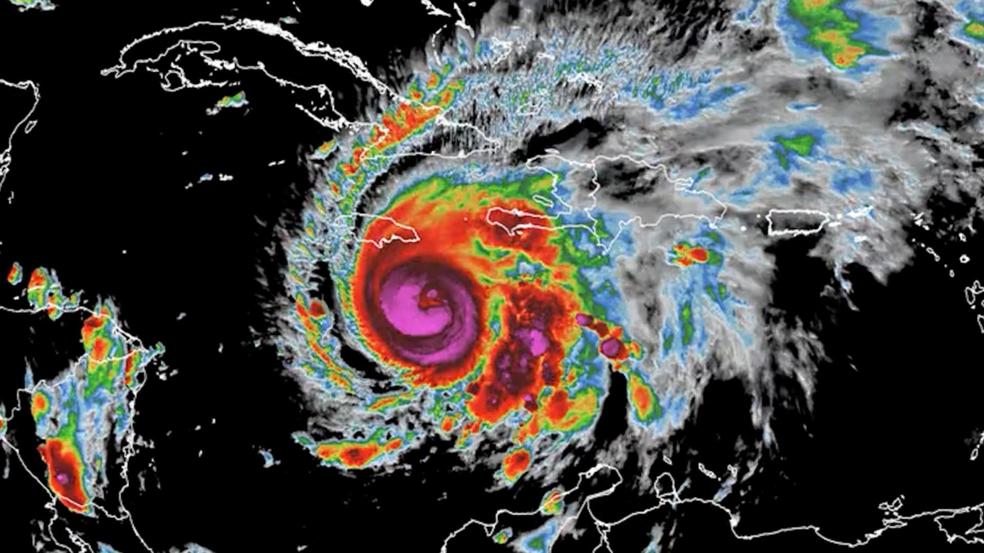 مع اشتداد إعصار "ميليسا".. جامايكا تستعد لتهديد من أسوأ عاصفة محتملة