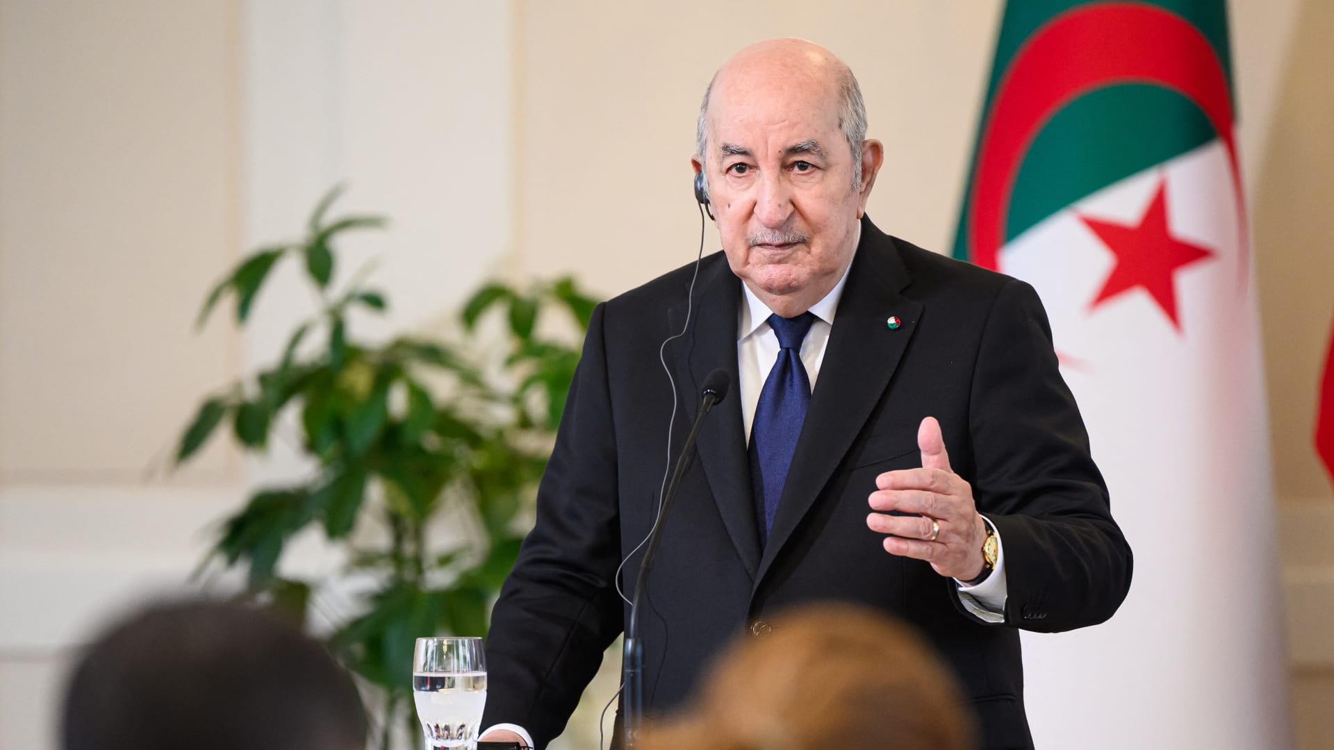 "لم نصل إلى نقطة اللاعودة".. هل غيّر رئيس الجزائر لهجته تجاه المغرب؟