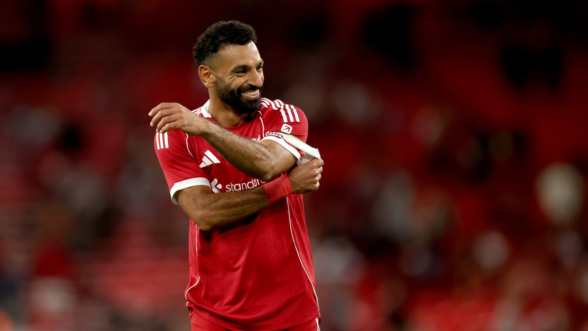 تضم رونالدو وصلاح.. "فيفبرو" تكشف عن المرشحين للتشكيلة المثالية في 2025