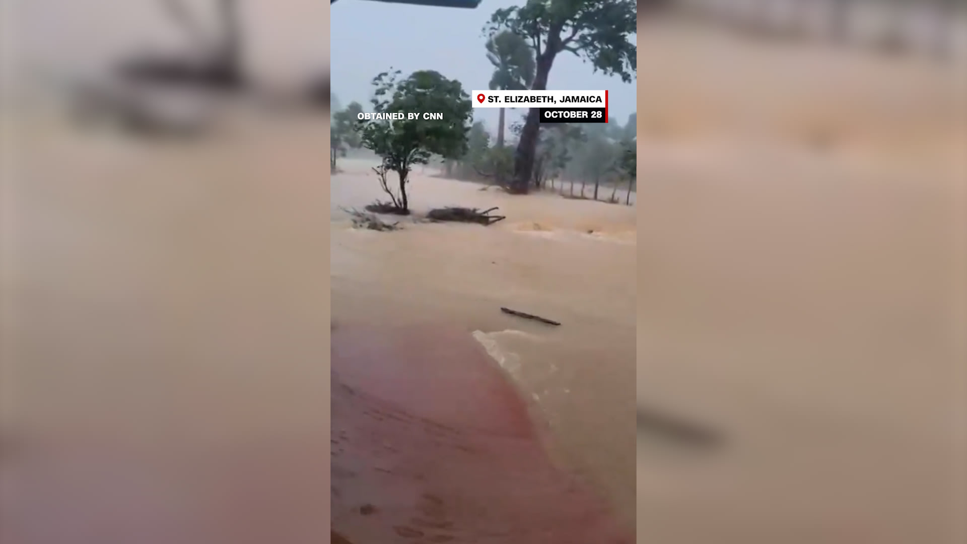 مشاهد مخيفة لاجتياح إعصار ميليسا جامايكا بقوة