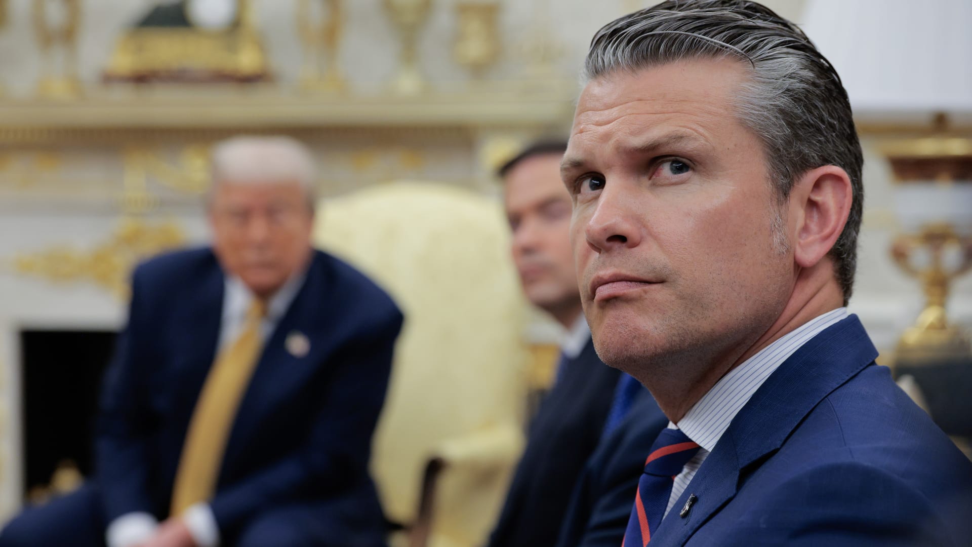 الكشف عما قاله وزير الدفاع الأمريكي لنظيره الصيني في لقاء جمعهما بماليزيا