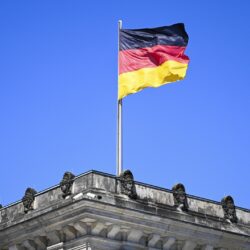 اتهام نائب ألماني سابق بالاحتيال