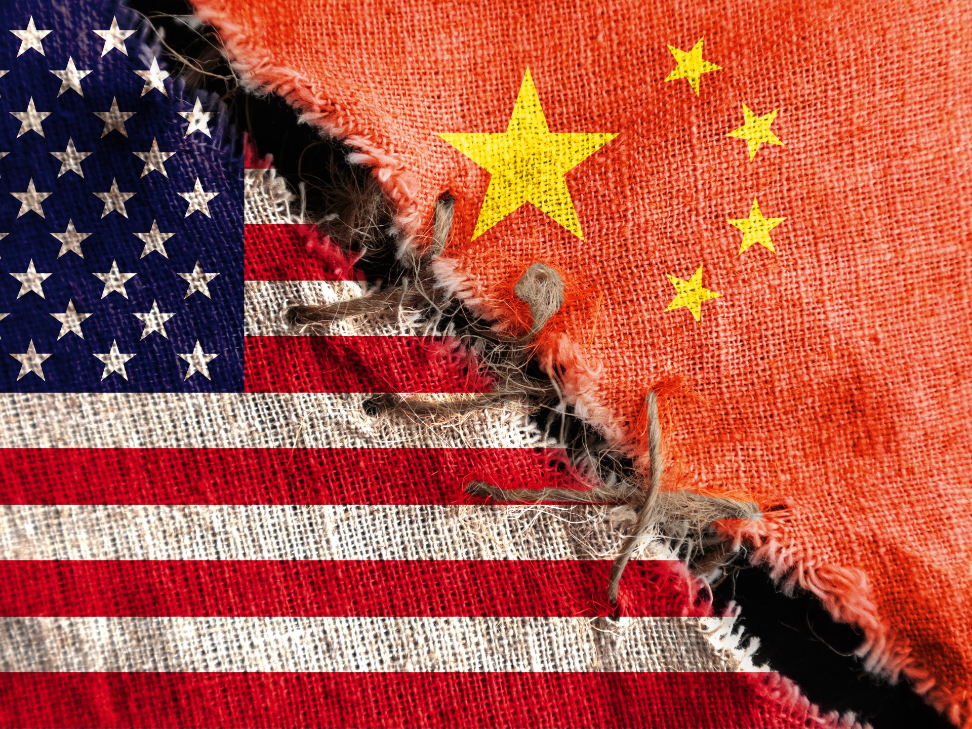 بلومبيرغ: الصين ترد على أميركا بالطريقة الترامبية