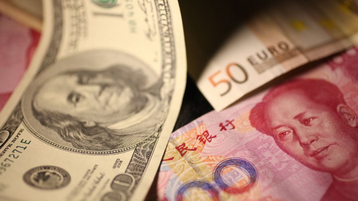 الصين تعزز اليوان بتثبيت سعر الصرف وسط تحديات تجارية