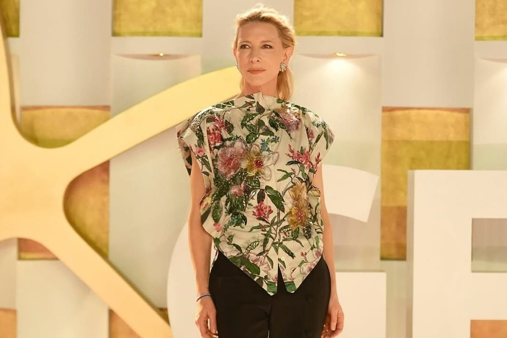 كيت بلانشيت تتحدث عن معاناة الفلسطينيين والسودانيين أثناء تكريمها في الجونة