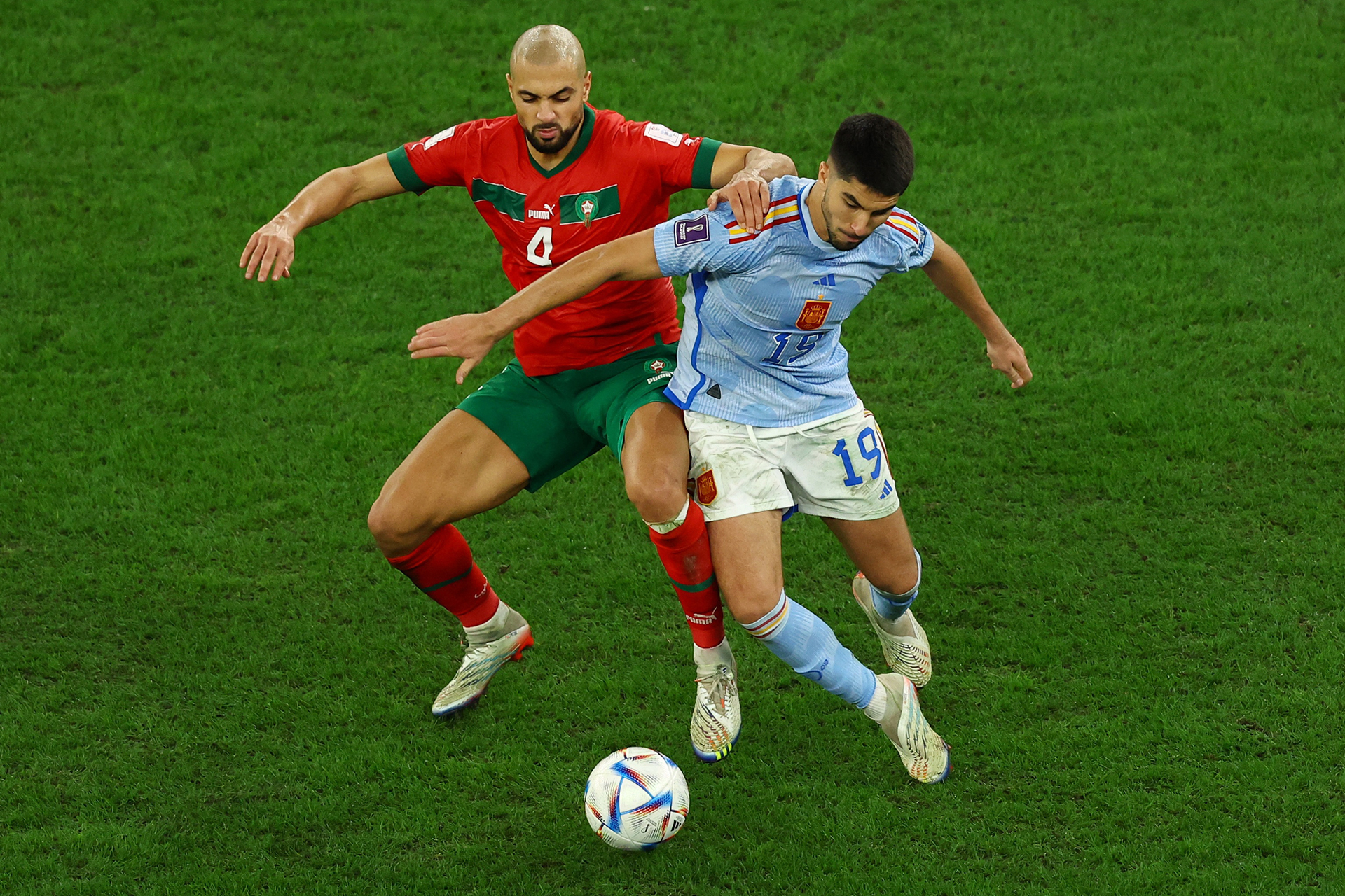 إسبانيا تتصدر عالميا والمغرب عربيا.. تصنيف الفيفا يحسم مواجهات ملحق المونديال