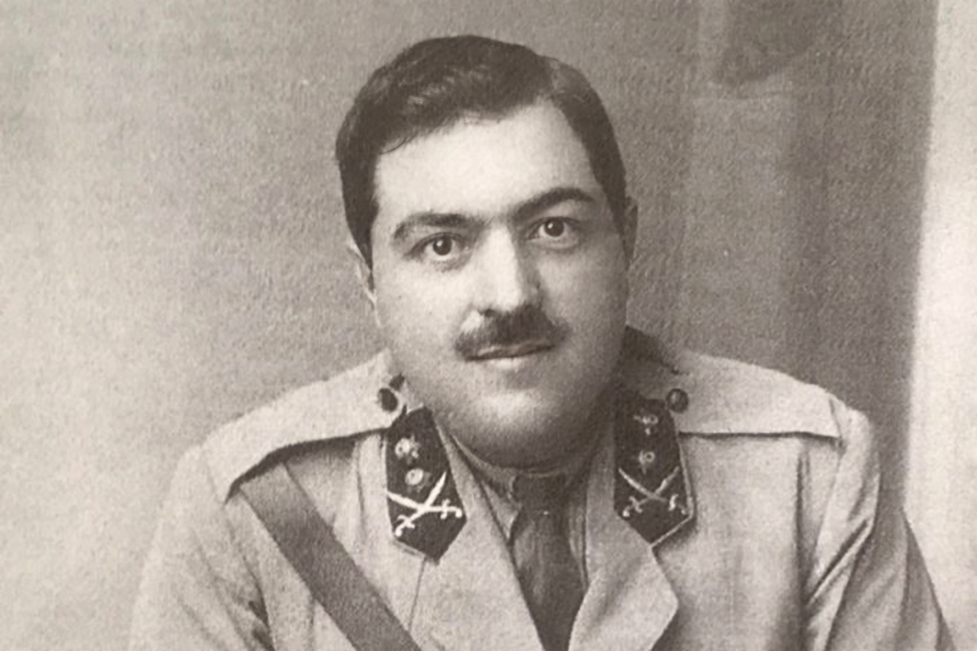 من قتل جعفر العسكري مؤسس الجيش العراقي؟