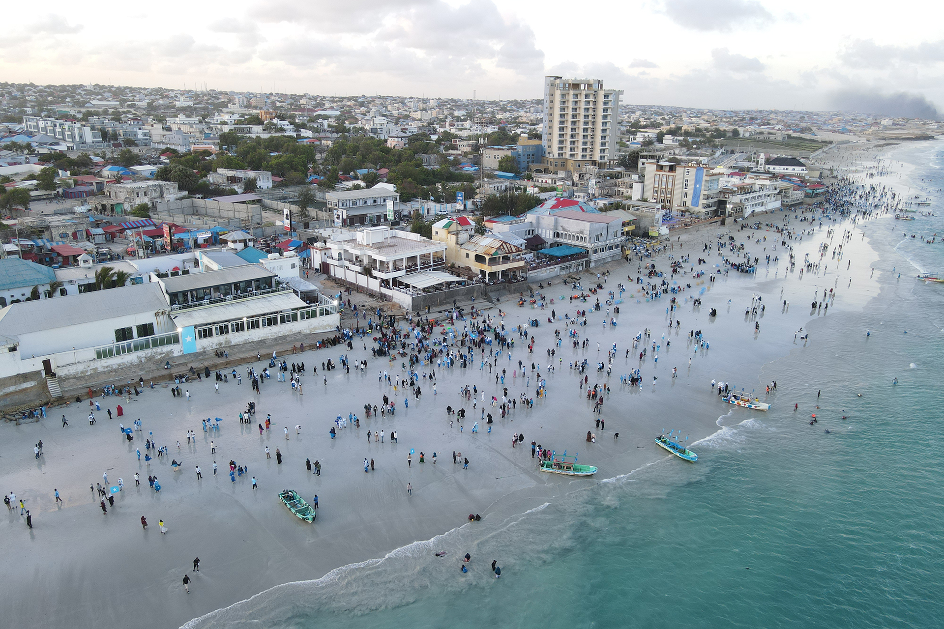 لو ديبلومات: صراع نفوذ دولي على الصومال يقوض الرهان على استقراره