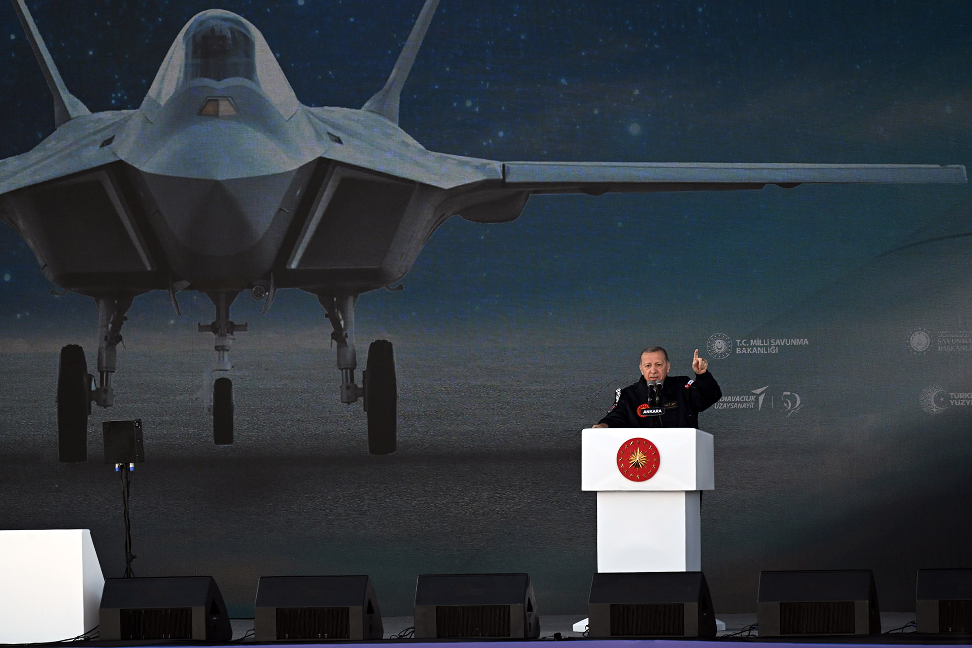 هل تحقق المقاتلة التركية "قآن" حلم الراقدين إلى جوار صلاح الدين؟