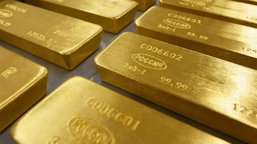Gold price breaks $4,000 an ounce for first time