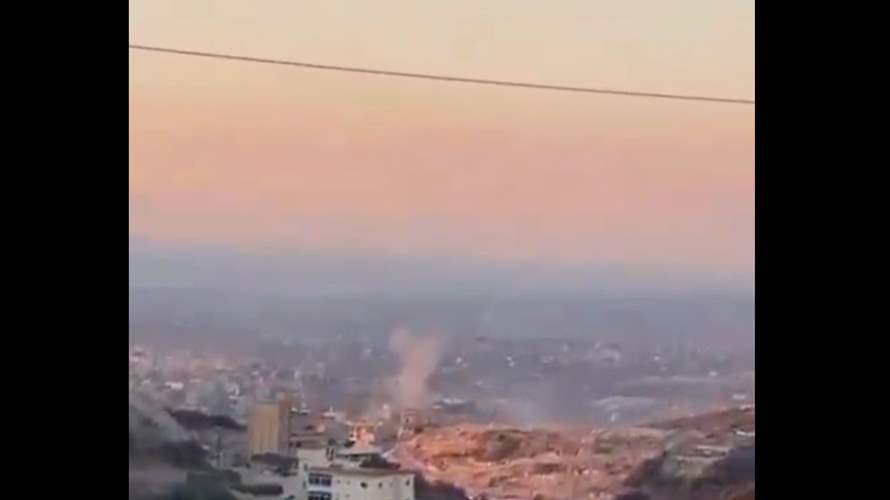 Three Israeli airstrikes target the town of Seddiqine