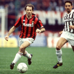 فرانكو باريزي.. صخرة دفاع صنع مجد ميلان وإيطاليا