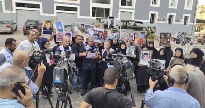 تجمع أهالي شهداء وجرحى المرفأ لوزير العدل: لن نسمح لك ولا لغيرك بتسييس قضية انفجار المرفأ