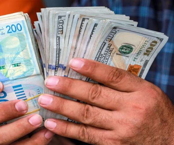 “عملات إسرائيلية” تدخل غزّة.. تقريرٌ من تل أبيب يكشف