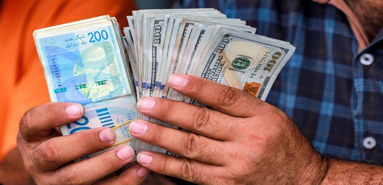 “عملات إسرائيلية” تدخل غزّة.. تقريرٌ من تل أبيب يكشف