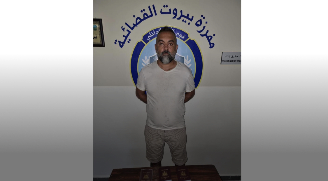 يحتال على العاملات الفليبينيات… ويبتزهّن!