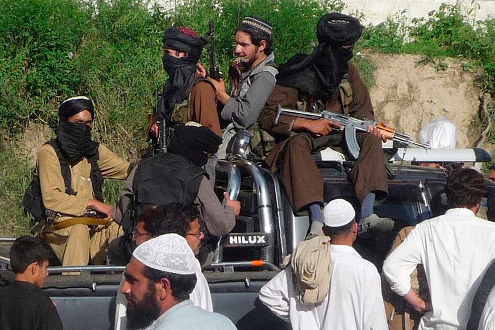 لماذا تشكل "طالبان باكستان" عنصر تأزيم بين كابل وإسلام آباد؟ 3 Pakistani Taliban 1 1760295480