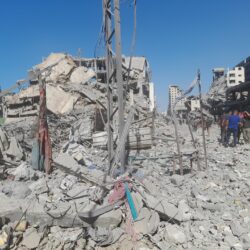 بالصور.. غزة مدينة مدمرة ومنكوبة بعد انسحاب جيش الاحتلال منها